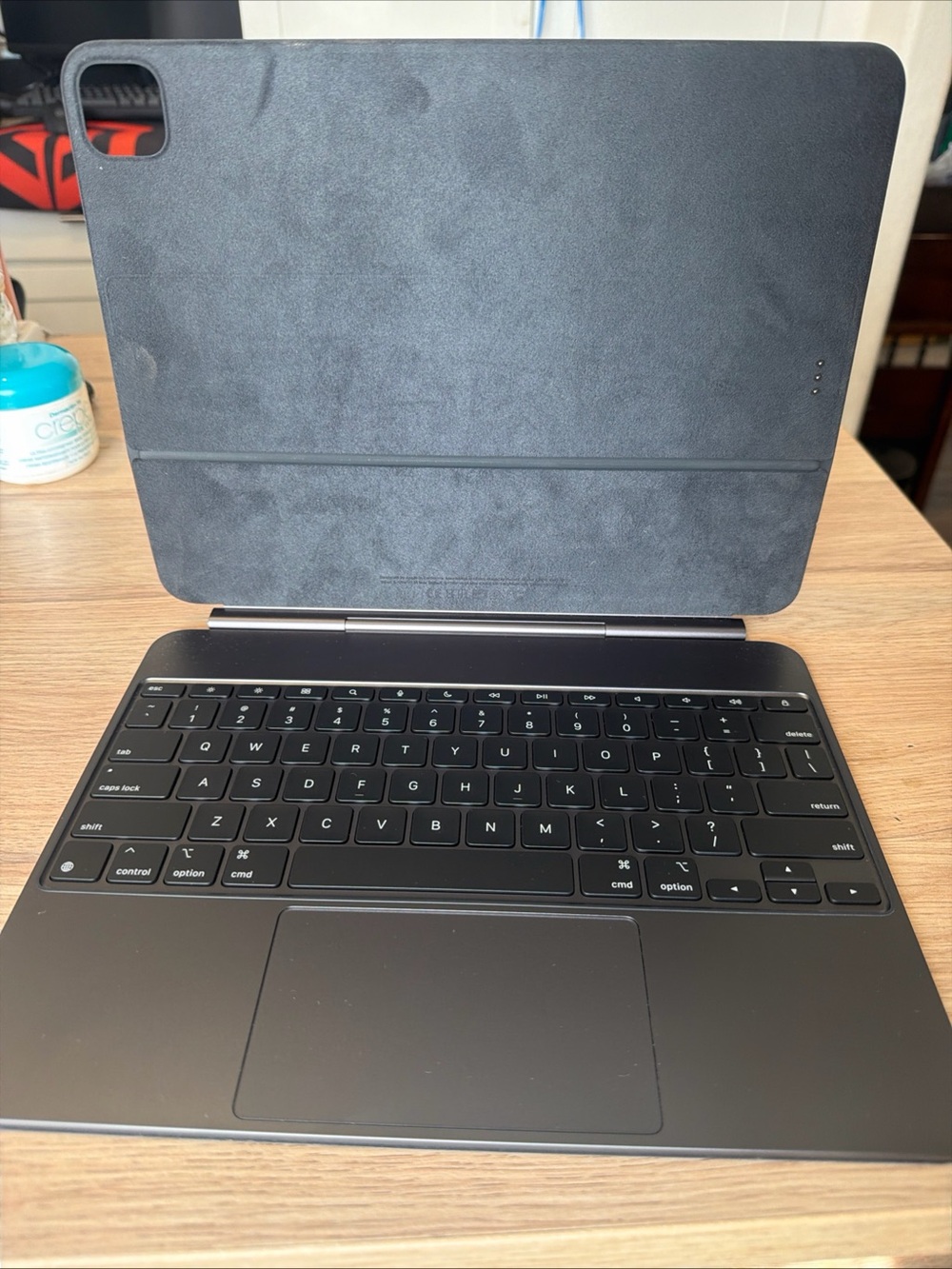 Apple A2974 Black iPad Keyboard Case with Trackpad for ipad 13 pro